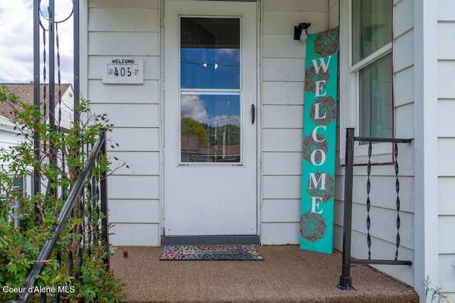 view of property entrance