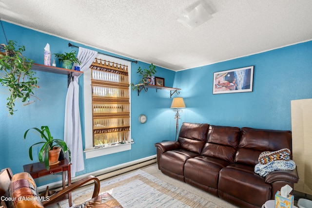 610 W Emma Ave, Coeur Dalene, ID 83814 - living area with a textured ceiling and baseboards