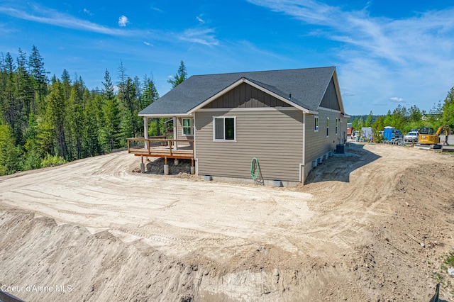 204 Silver Saddle Ct, Pinehurst, ID 83850 - view of side of home featuring a wooden deck
