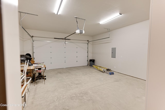 204 Silver Saddle Ct, Pinehurst, ID 83850 - garage featuring a garage door opener and electric panel