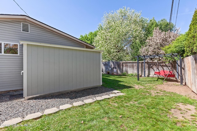 view of yard with a pergola