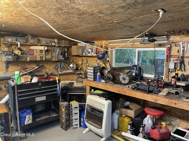 385 Upland Dr, Sandpoint, ID 83864