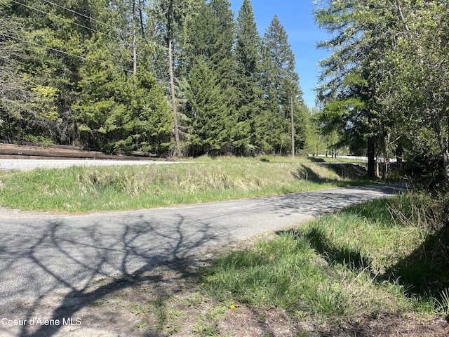 385 Upland Dr, Sandpoint, ID 83864