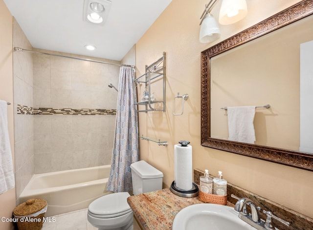 full bathroom with toilet, shower / bathtub combination with curtain, vanity, and recessed lighting