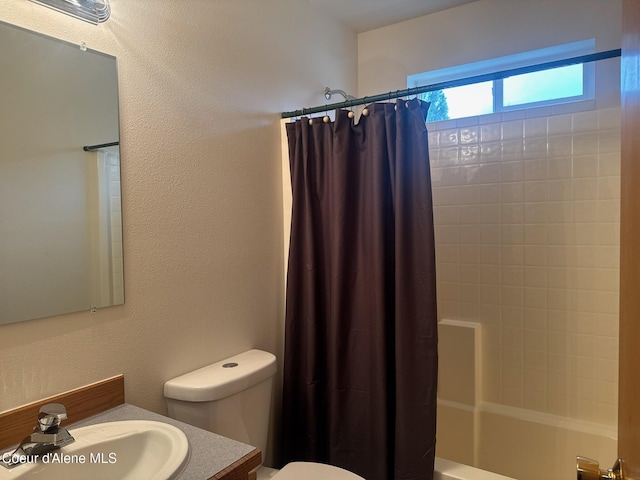 1205 Kinnikinnik Ave, Sandpoint, ID 83864 - bathroom with shower / bath combination with curtain and vanity
