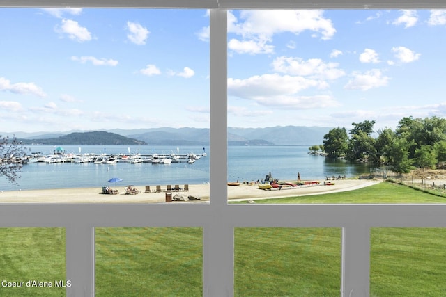 water view with a mountainous background