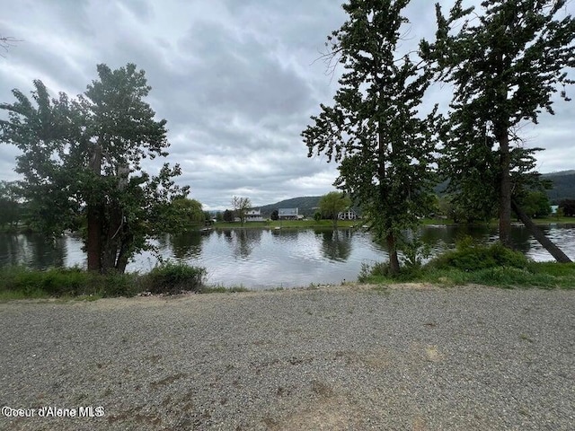 422 Cottonwood Dr, Saint Maries, ID 83861