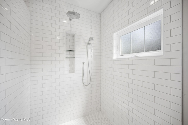 215 W Foster Ave, Coeur Dalene, ID 83814 - full bathroom with tiled shower