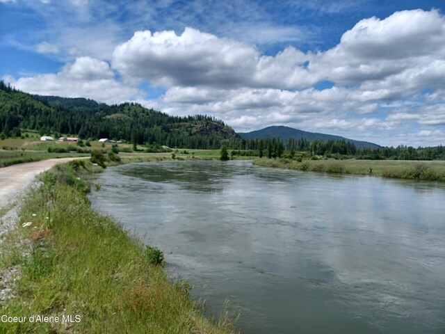 127 Coyote Trl, Priest River, ID 83856
