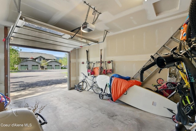 500 Guthrie Pl Unit 1303, Dover, ID 83825 - garage featuring a garage door opener
