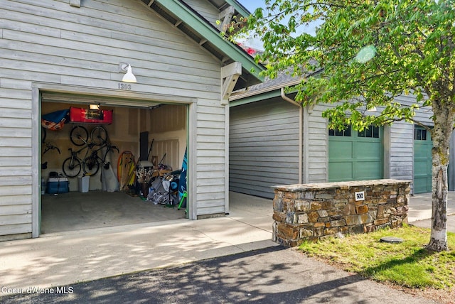 500 Guthrie Pl Unit 1303, Dover, ID 83825 - view of garage