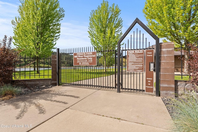 4461 W Greenchain Loop # 5, Coeur Dalene, ID 83814 - view of gate