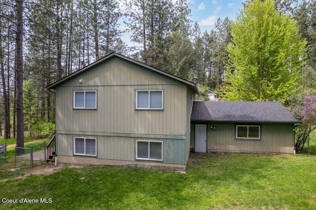 8694 N Clarkview Pl, Hayden Lake, ID 83835 - view of front of house featuring roof with shingles