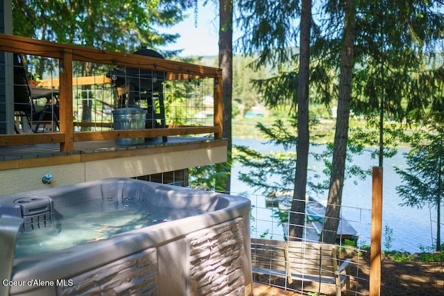 7547 W Channel Ln, Rathdrum, ID 83858 - exterior space with a hot tub
