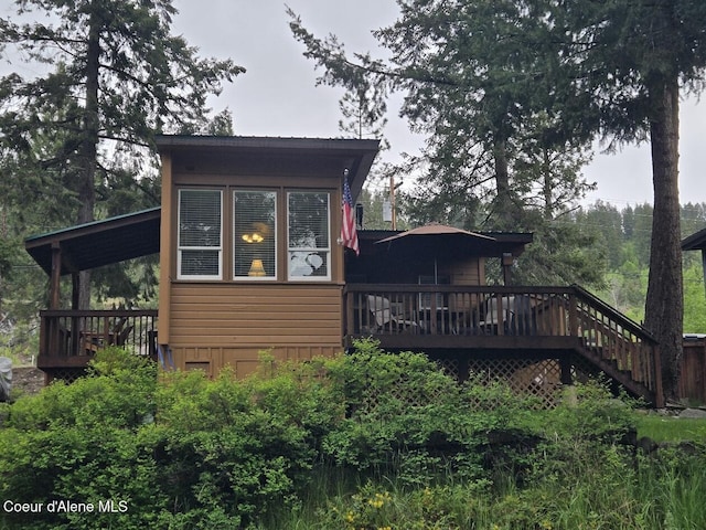 16646 E Cape Horn Rd, Bayview, ID 83803 - view of front of property featuring a wooden deck