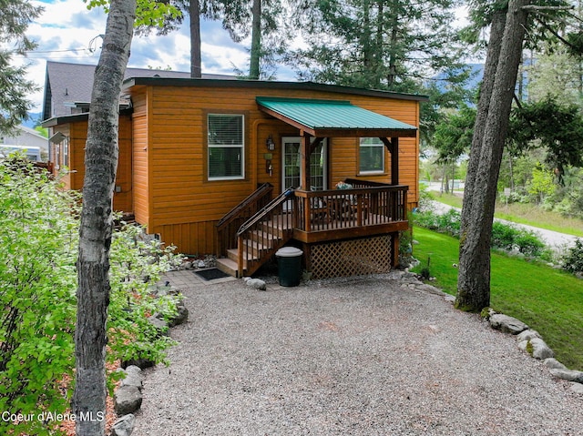 16646 E Cape Horn Rd, Bayview, ID 83803 - view of front facade featuring a front yard