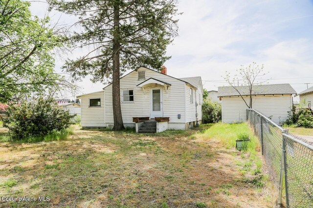 2224 N Park Rd, Spokane Valley, WA 99212 - back of property featuring fence and a chimney