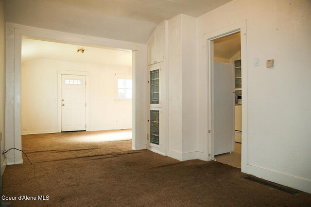 2224 N Park Rd, Spokane Valley, WA 99212 - empty room featuring carpet, baseboards, and beverage cooler
