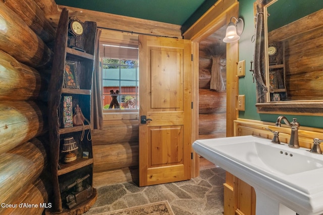 271 W Shore Ln, Sandpoint, ID 83864 - bathroom featuring a sink