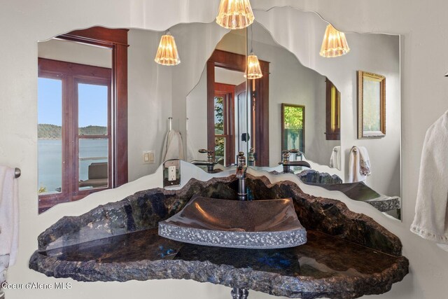 bathroom with healthy amount of natural light