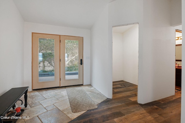 1341 Merideth Rd, Plummer, ID 83851 - entryway with vaulted ceiling and wood finished floors