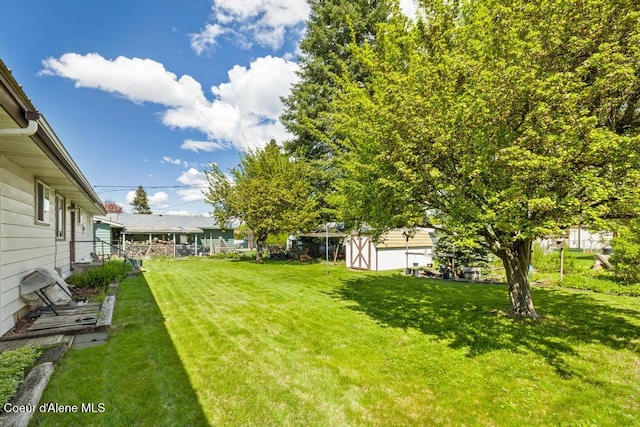 view of grassy yard