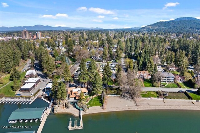 1107 E Lakeshore Dr, Coeur Dalene, ID 83814