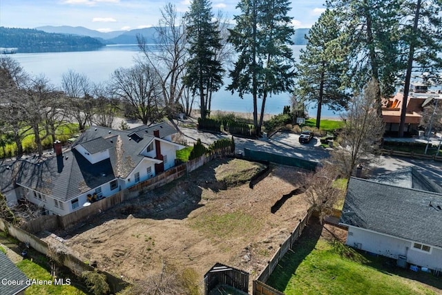 1107 E Lakeshore Dr, Coeur Dalene, ID 83814