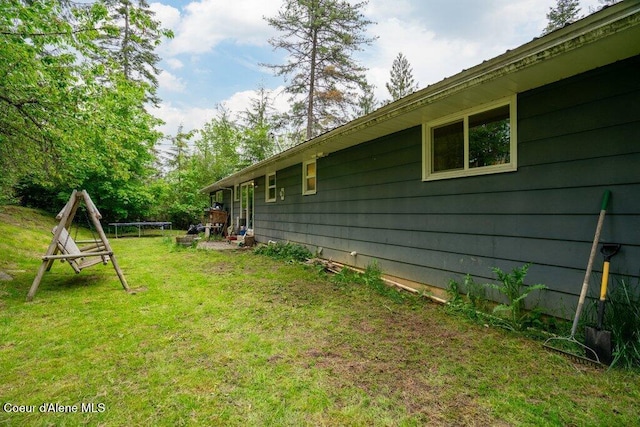 204 Sunrise Dr, Pinehurst, ID 83850 - view of grassy yard