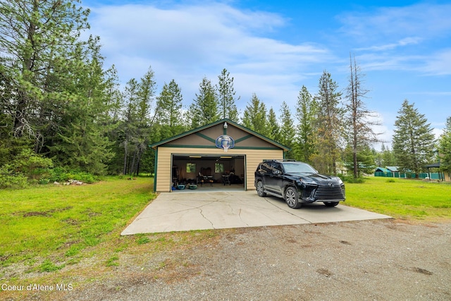 27464 N Timber Ridge Rd, Rathdrum, ID 83858 - garage with driveway