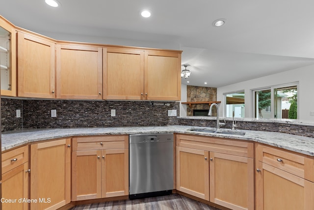 5519 N Wade St, Coeur Dalene, ID 83815 - kitchen featuring stainless steel dishwasher, a sink, light brown cabinetry, tasteful backsplash, and recessed lighting