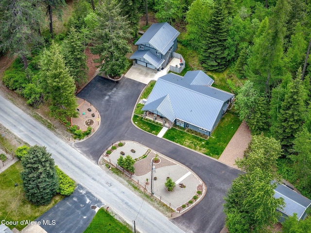 aerial view of property and surrounding area