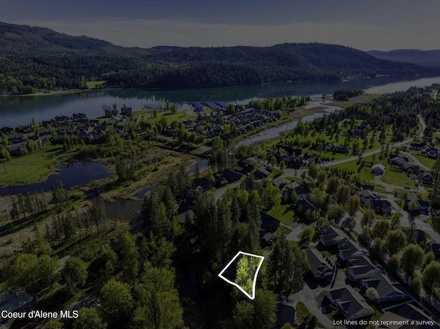 501 Hornby Pl, Dover, ID 83825