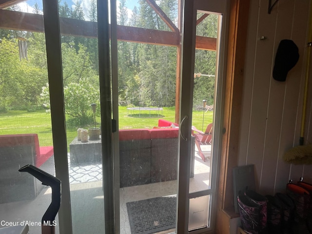 84 Highland Flats Rd, Naples, ID 83847 - view of entryway