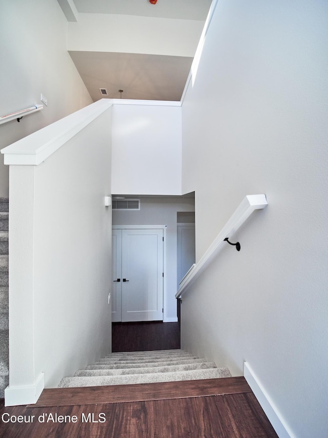 898 E Railroad Ave, Post Falls, ID 83854 - view of stairway