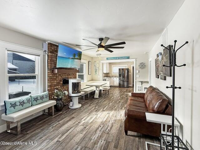 372 E Jefferson Ave, Priest River, ID 83856 - living room with wood finished floors and ceiling fan
