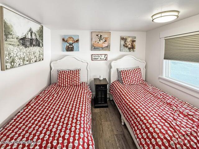372 E Jefferson Ave, Priest River, ID 83856 - bedroom featuring dark wood finished floors