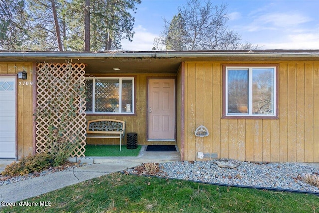 2707-2709 N 10th St, Coeur Dalene, ID 83815 - view of property entrance
