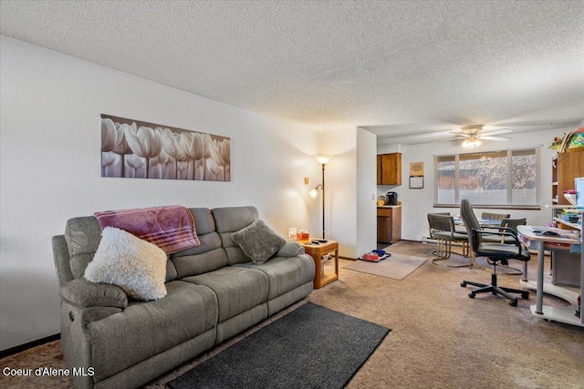 2707-2709 N 10th St, Coeur Dalene, ID 83815 - living area with light carpet, a textured ceiling, ceiling fan, and a desk