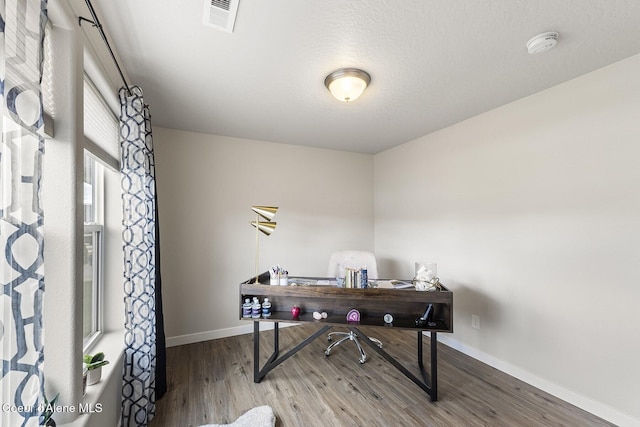 18924 E Fredrick Ave, Otis Orchards, WA 99027 - office with wood finished floors and baseboards