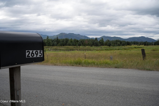 2695 Highland Flats Rd, Naples, ID 83847