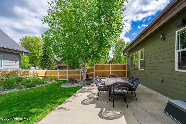 724 E Arena Loop, Hayden, ID 83835