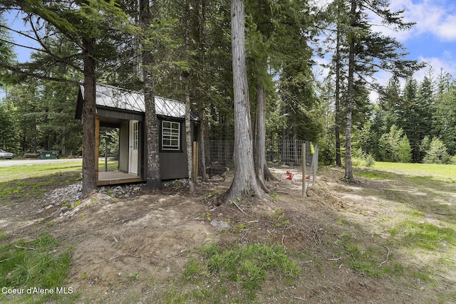 193 Grouse Rd, Sandpoint, ID 83864 - view of yard featuring an outbuilding