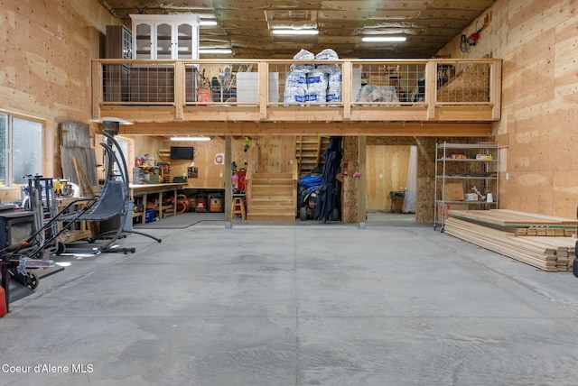 17378 N Freddi Rd, Rathdrum, ID 83858 - garage with a workshop area