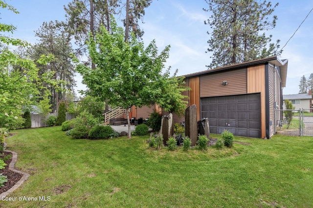 2840 W Masters Dr, Coeur Dalene, ID 83815 - view of yard featuring an outbuilding