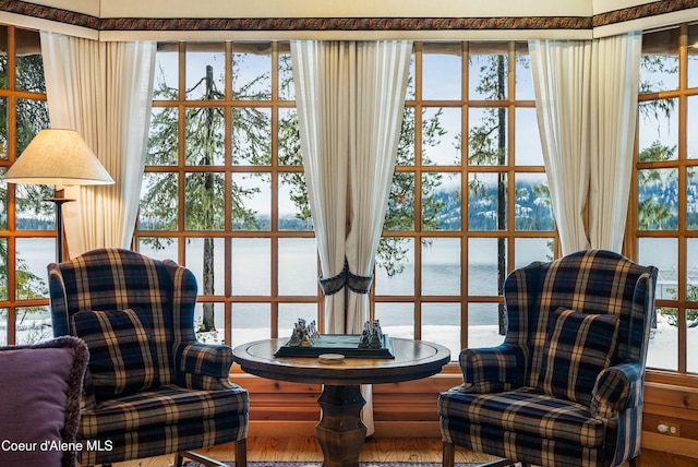 286 E Canoe Point Rd, Coolin, ID 83821