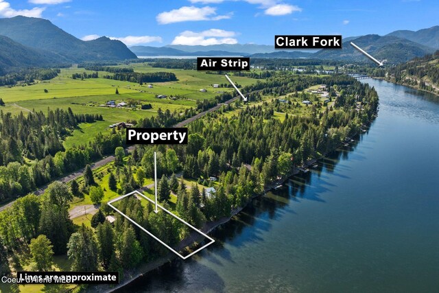 521 River Lake Dr, Clark Fork, ID 83811