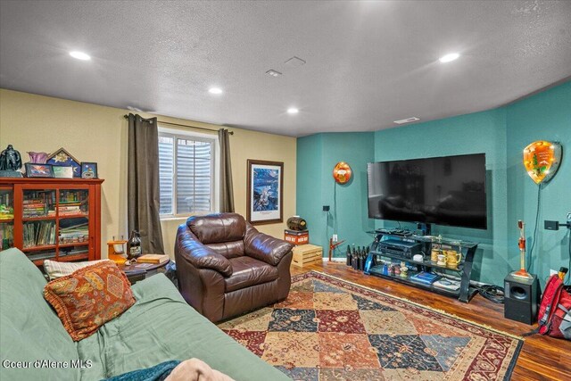 801 S Riverside Harbor Dr, Post Falls, ID 83854
