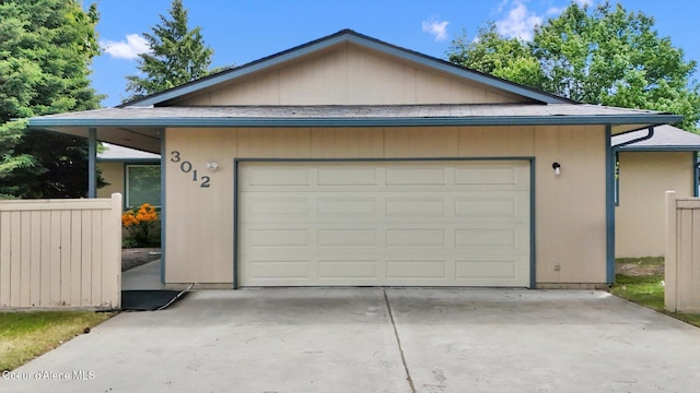 3012 N 4th St, Coeur Dalene, ID 83815 - view of front of house featuring concrete driveway