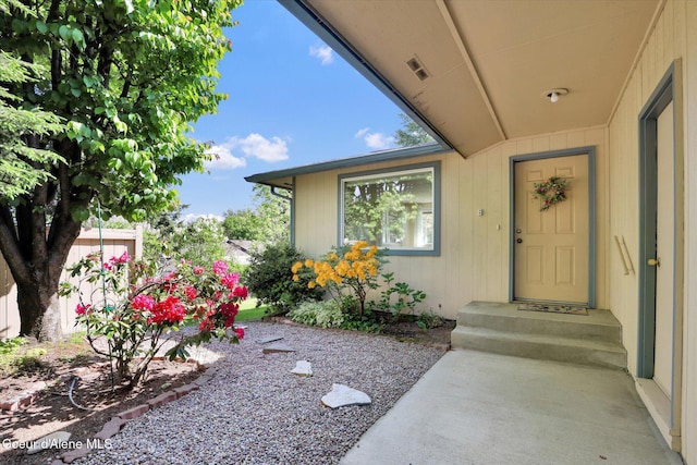 3012 N 4th St, Coeur Dalene, ID 83815 - view of property entrance